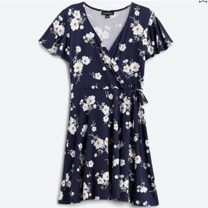 Perfect Floral Wrap Dress in Navy